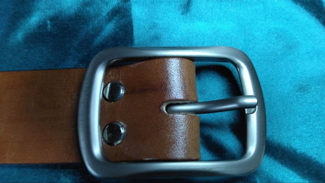 昭南ベンズレザーツタ＆フラワースタッズベルトチョコ　穴開け加工済み　即納可