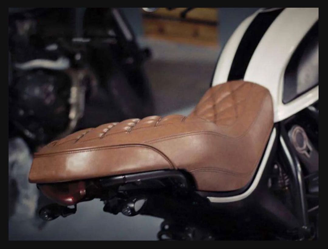 Ducati スクランブラー シート