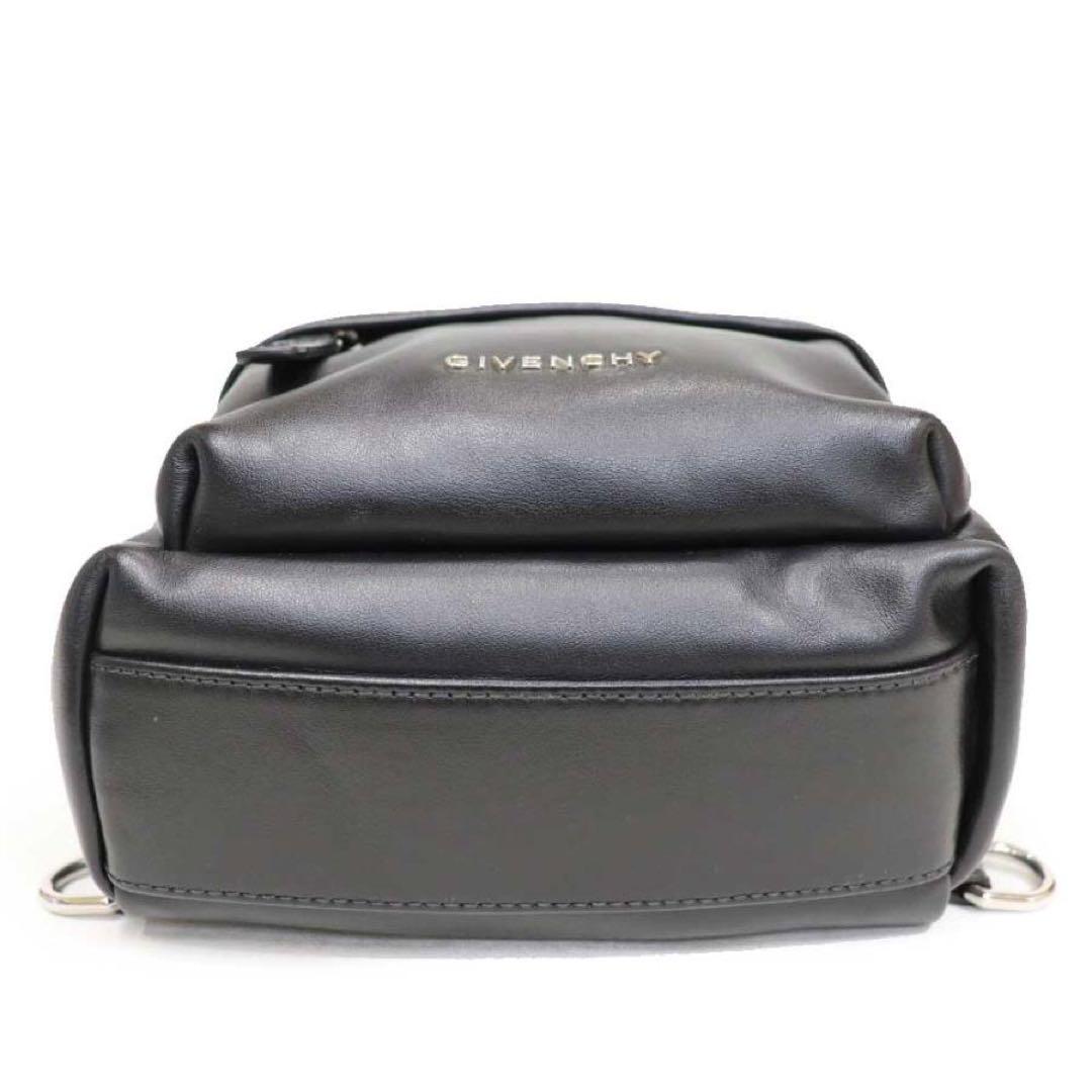 GIVENCHY ミニバッグパック