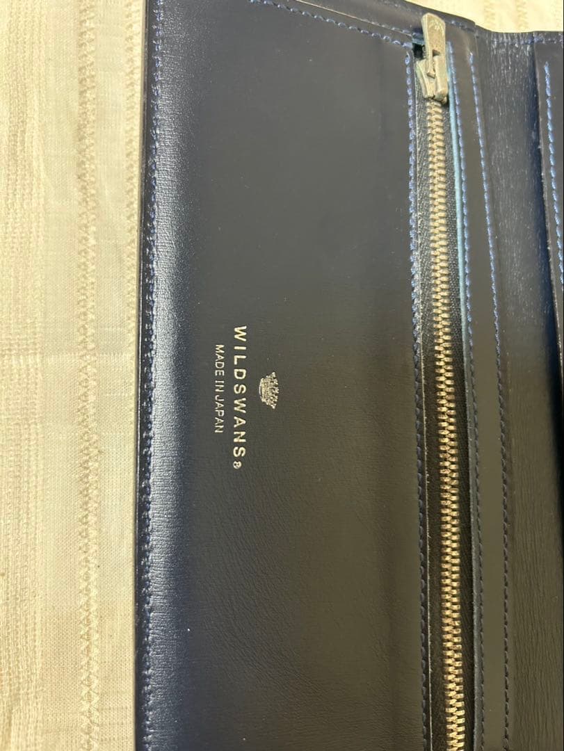 WILDSWANS 希少王冠ロゴ　長財布