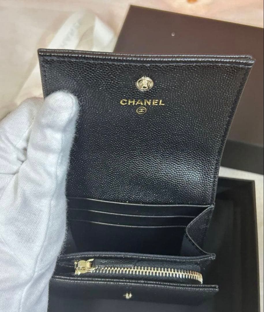 CHANEL シャネル　ブラック 二つ折り財布