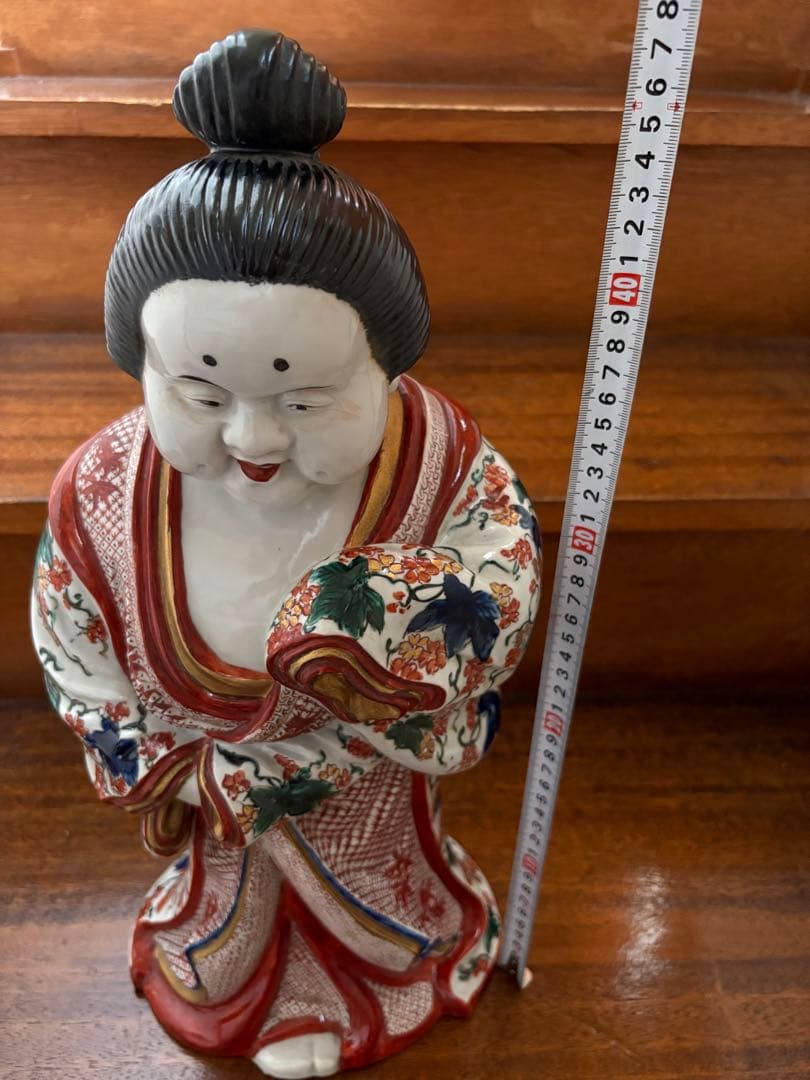 おおきめサイズのお多福　置物