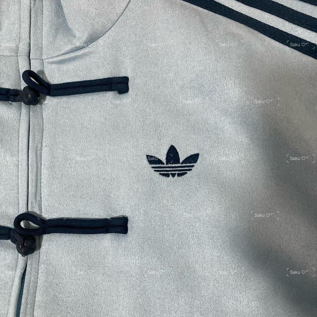 新品 アディダス 蛇年トラックジャケットライトブルー Sサイズ