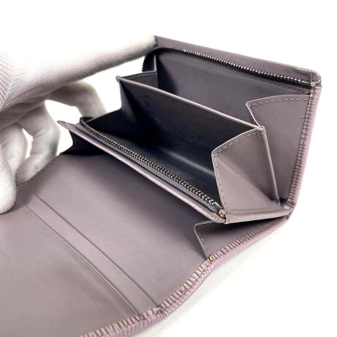 ルイヴィトン　折り財布　エピ　ポルトモネビエトレゾール　Ｌ字ファスナー　レザー