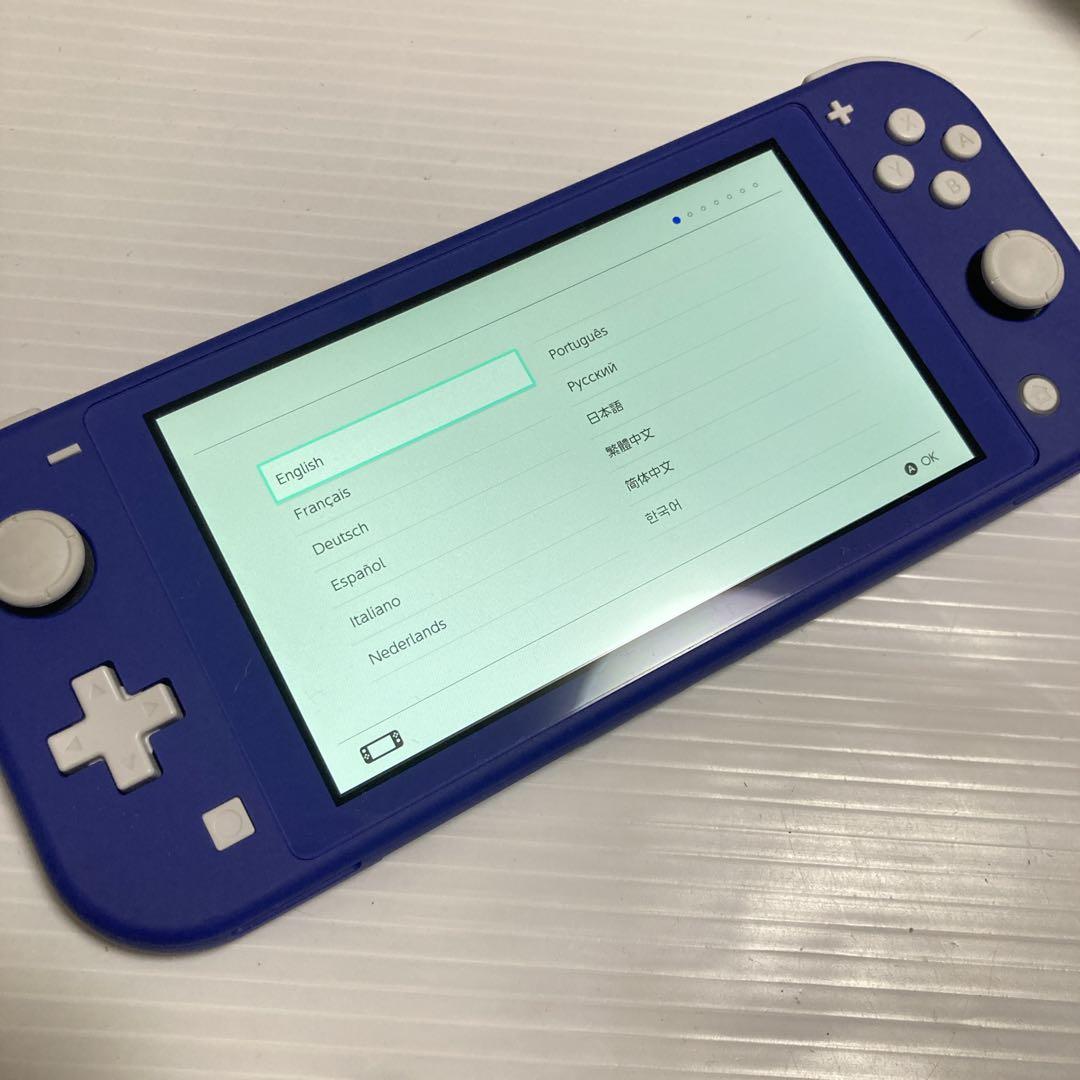 【美品】Nintendo SwitchLite 任天堂 スイッチライト ブルー