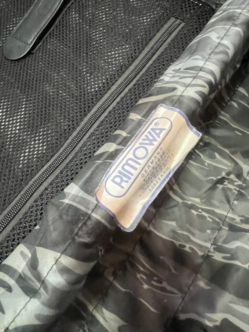 リモワ×モンクレール限定コラボスーツケース32L機内持ち込み可RIMOWA貴重