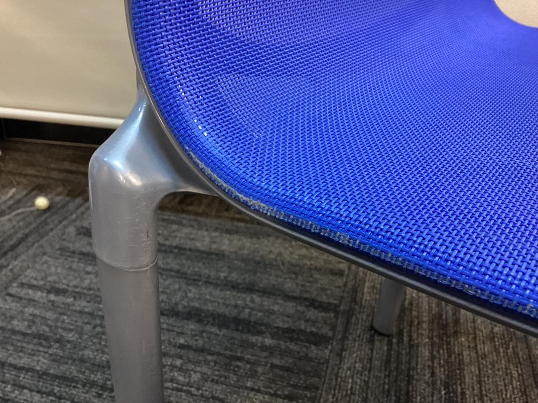 定価約１８万　２脚セット　カッシーナixc　アリアス　ハイフレーム　Alias