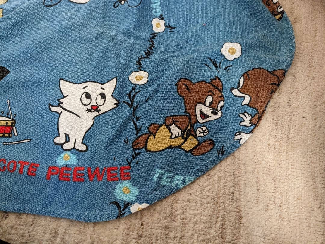 アメリカビンテージソファ、ベッドカバー　アメリカアニメ　コットン