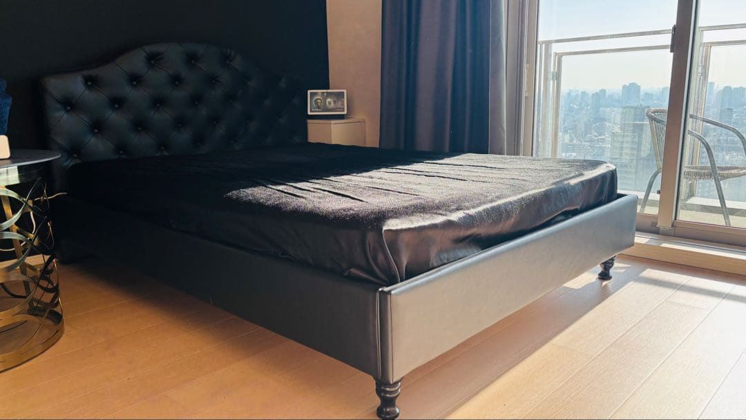 レザー　ダブルベッド　フレーム＆マットレス