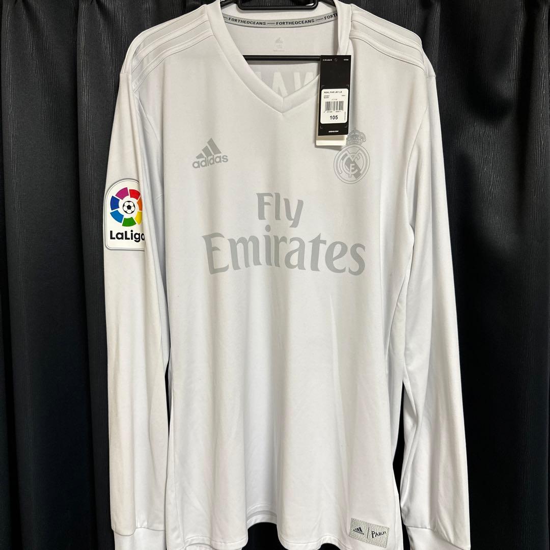クリスティアーノ・ロナウド　ユニフォーム　　レアルマドリード　新品タグ付き　長袖