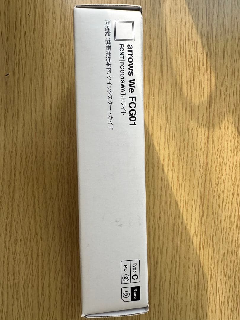 arrows We FCG01 ホワイト　スマホ本体