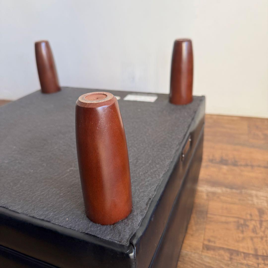 カリモク60オットマンスタンダードブラック