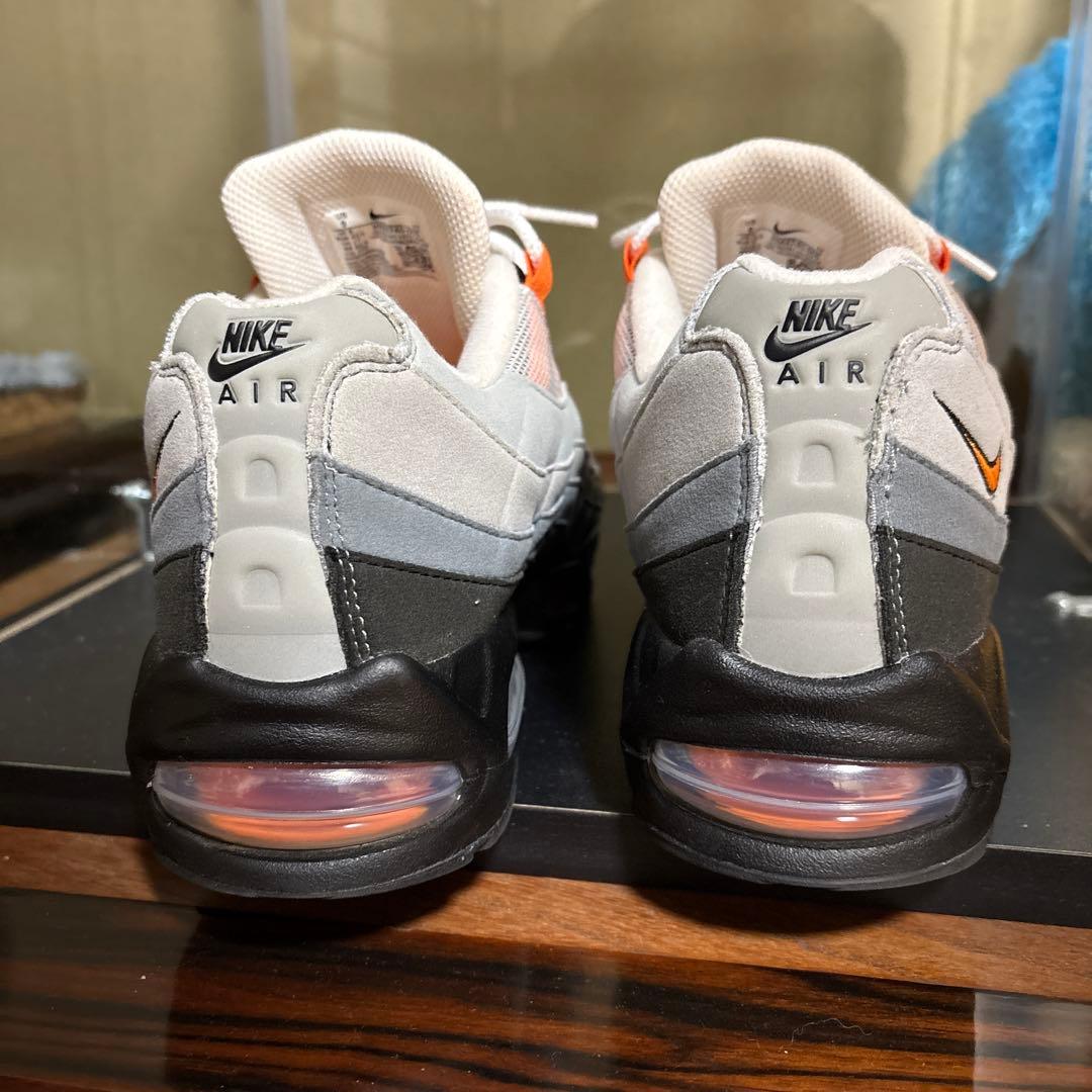 air max95 ブライトマンダリン