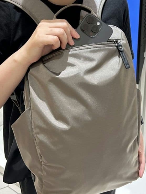 ACE　ルフィラ　A4 　リュック　グレージュ