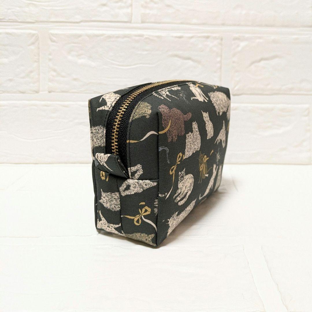 リバティ　スクエアポーチ　コー•アンド•エイト　ブラック