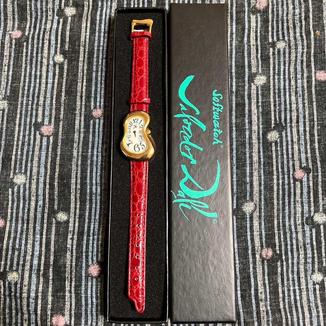 Dali ソフトウォッチ レッド