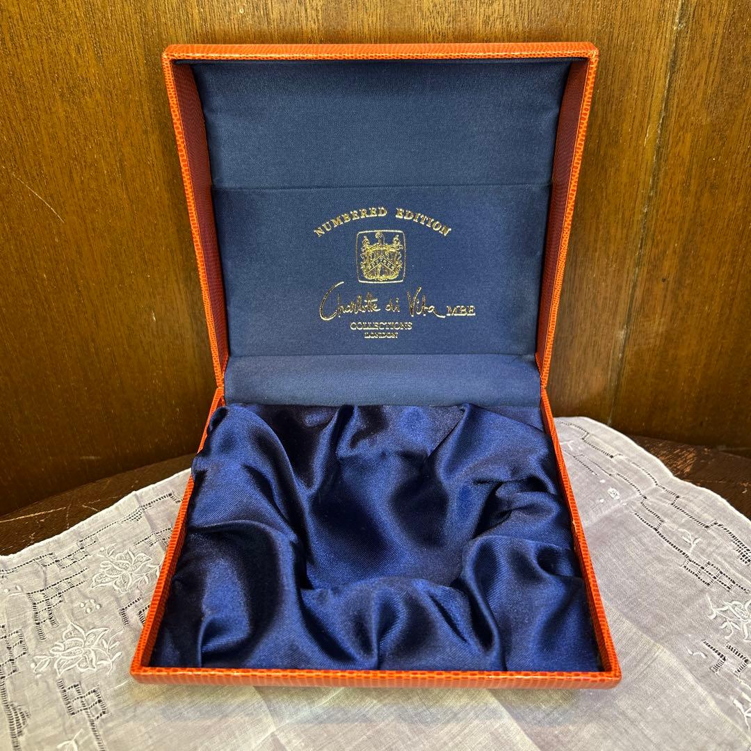 未使用シャルロットディヴィータミニチュアティーポットルノアールピアノを弾く少女達