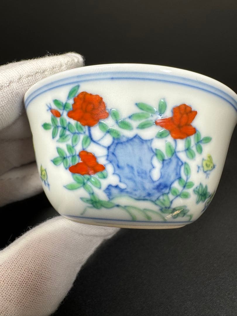 大明成化年製 鶏図 色絵 茶杯 古陶磁 中国茶器 色絵 鶏文 茶杯 ア中国美術