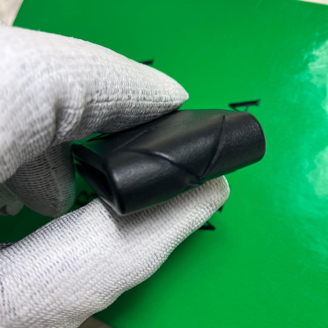 【極美品】 ボッテガヴェネタ マネークリップ イントレチャート マグネット