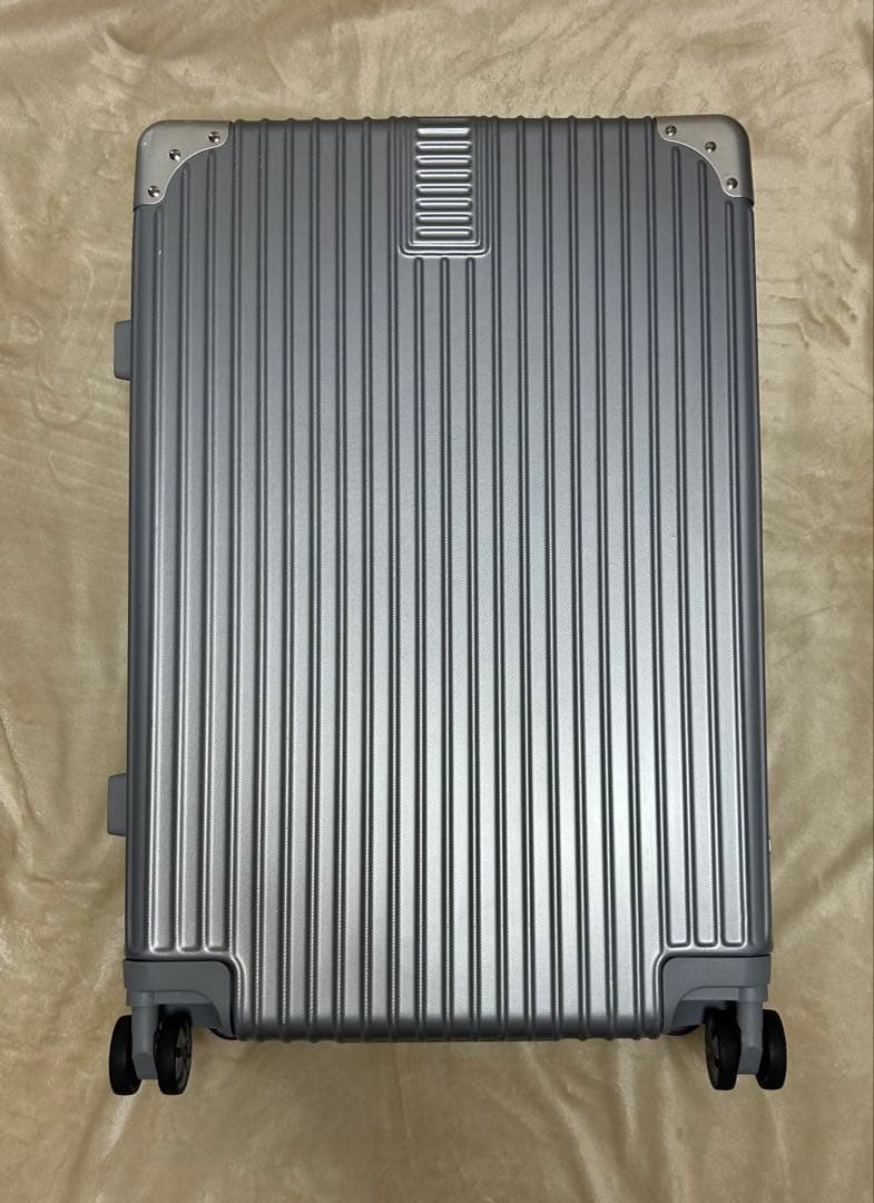 【1回のみ使用】キャリー スーツケース ミニキャリー シルバー TSAロック