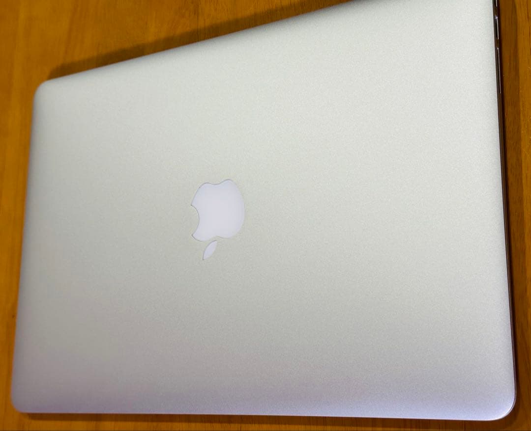 MacBook Air 13インチ 2017 128GB 箱、付属品、おまけ付き