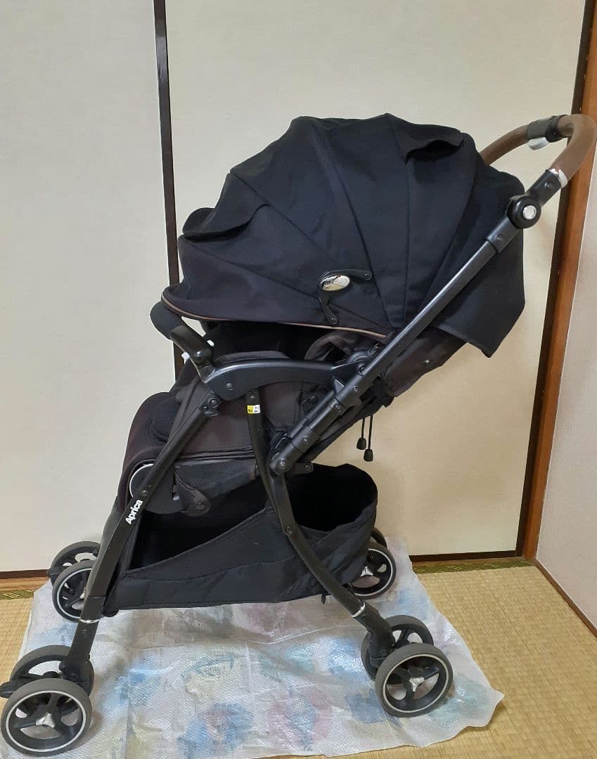 値下げ不可アップリカラクーナビッテクッション　ベビーカー2135147
