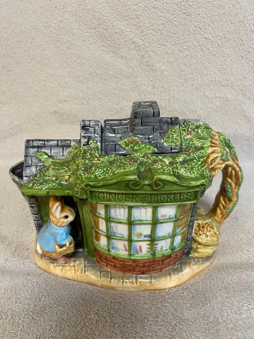 新品未使用　ピーターラビット ティーポット　おまけ付