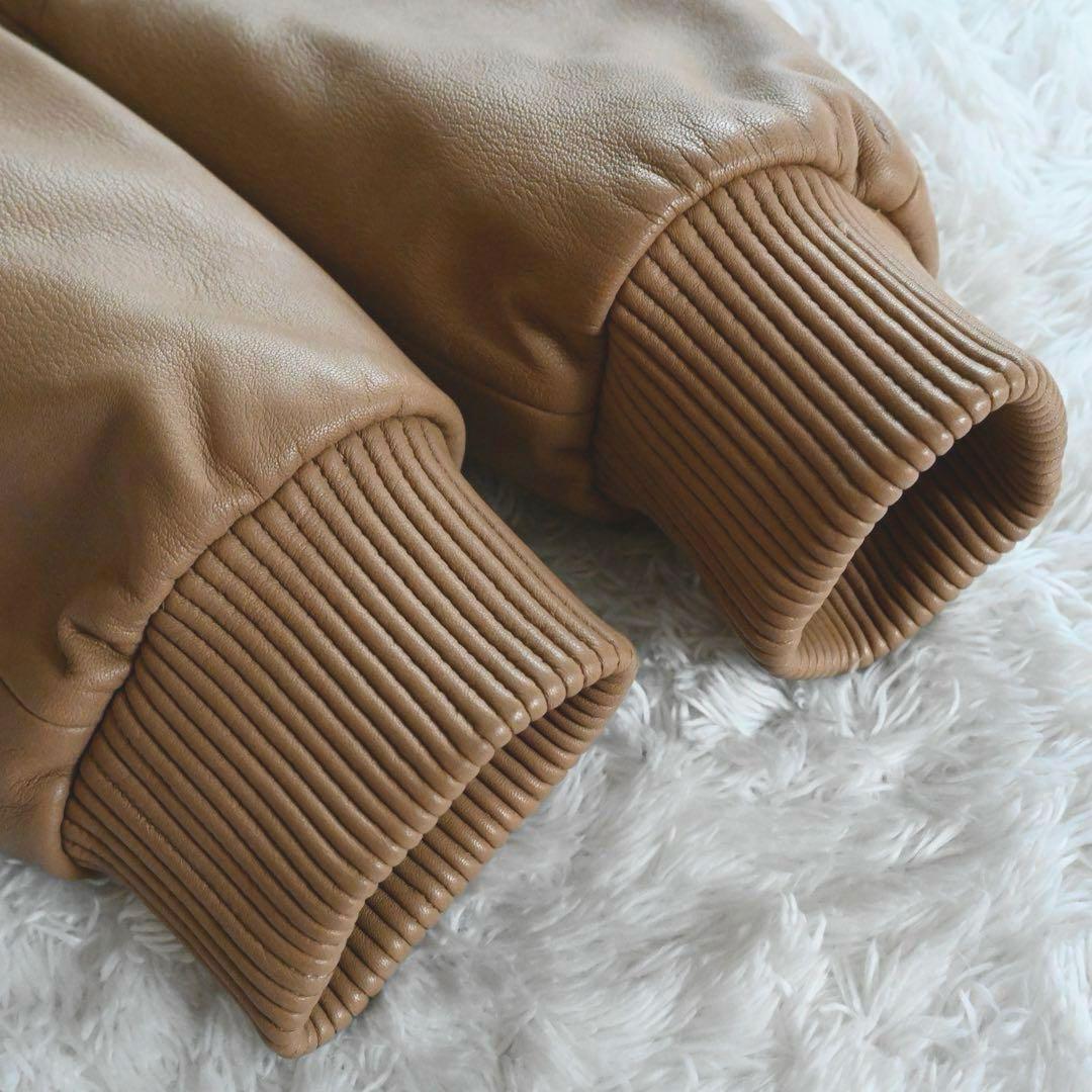 未使用 ヒューゴボス ラムレザージャケット スタッズ ブルゾン 裏地 総柄