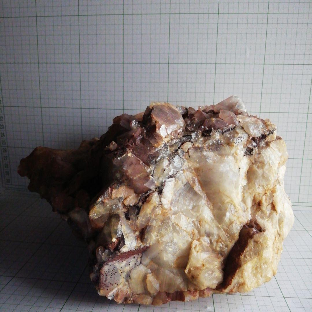 天然石　 原石レッドファントム クライスラー5.6kg台座付き