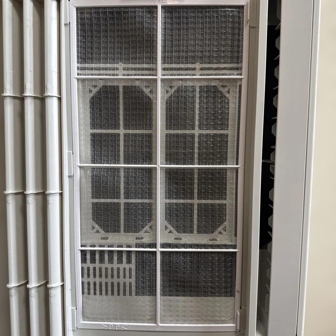 コロナ ルームエアコン　ウインド形冷房専用　CW-F1623R 2023年製