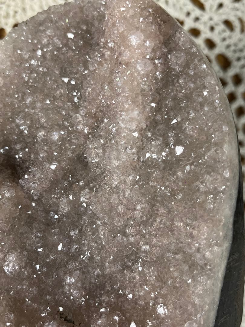 【天然石】④ピンクアメジストドーム 紫水晶　ジオード　原石　置物 木製台座付き