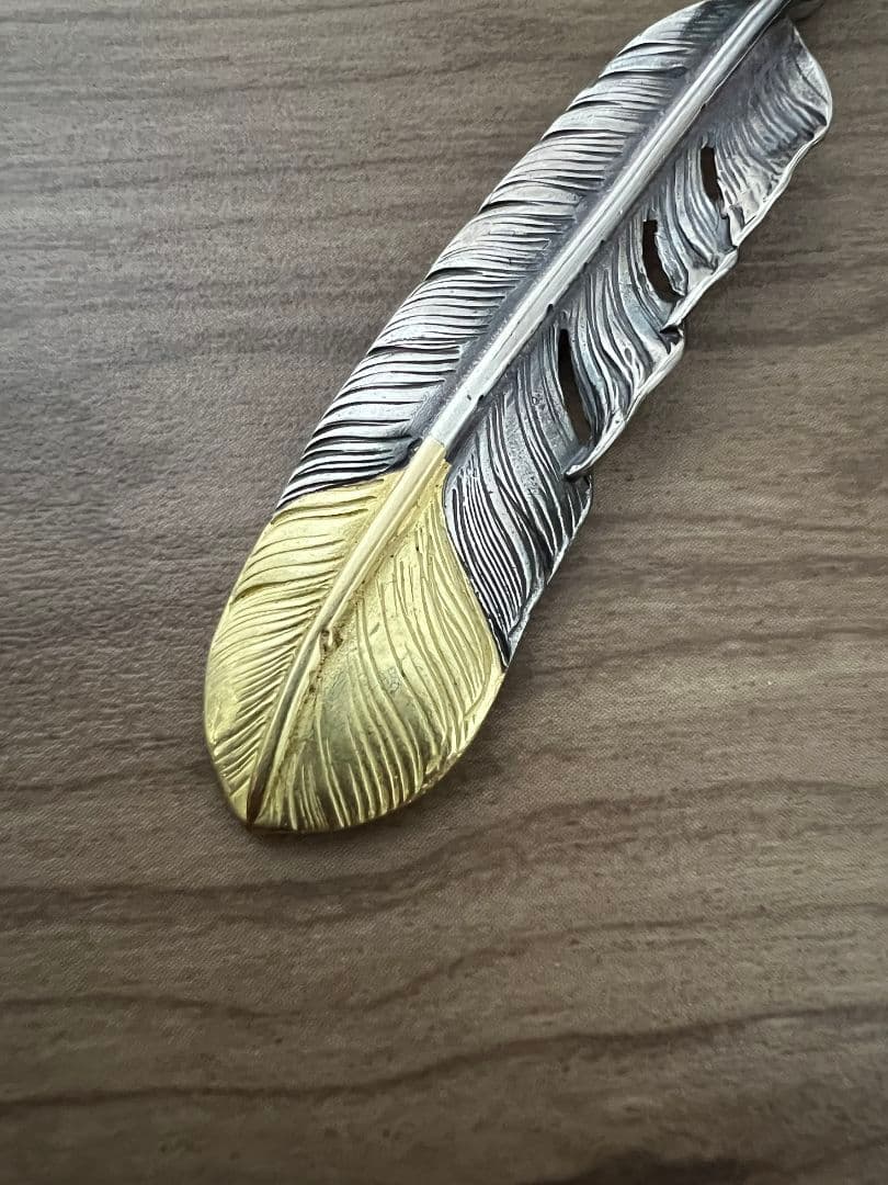 K*★様 ゴローズ　先金特大フェザー左向き　美品