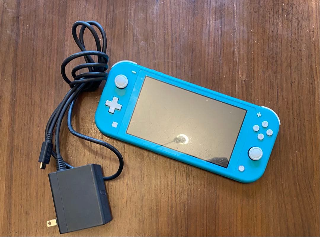 Nintendo Switch Lite 本体 青 充電器付き　箱無し