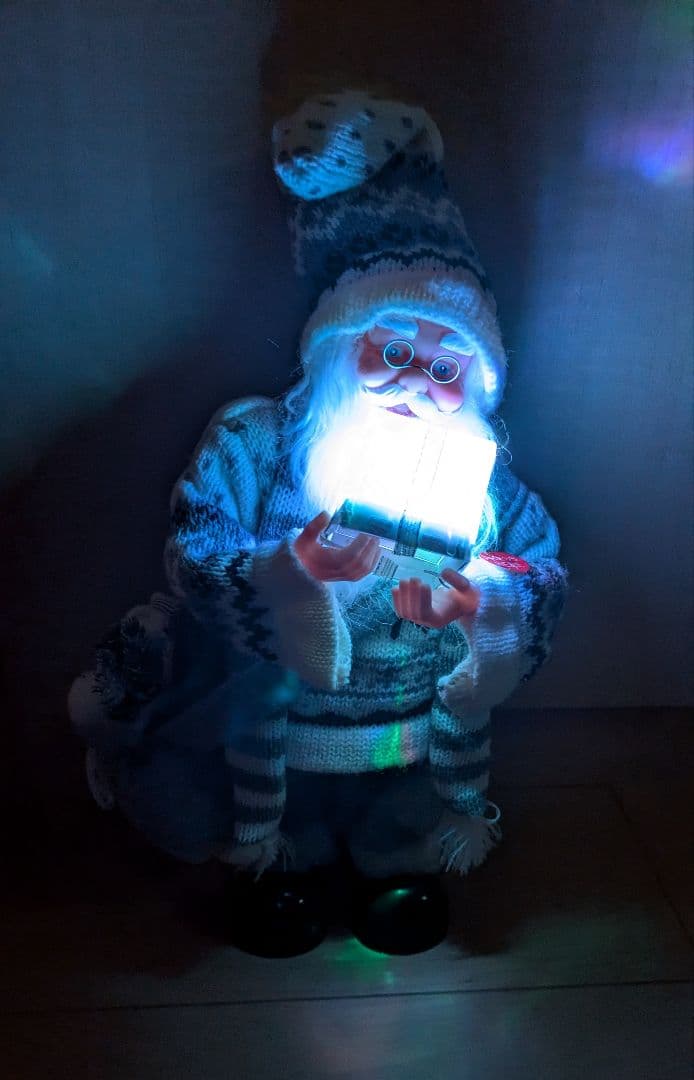 ミュージック◆サンタクロース◆フィギュア◆白とグレー◆サンタ人形