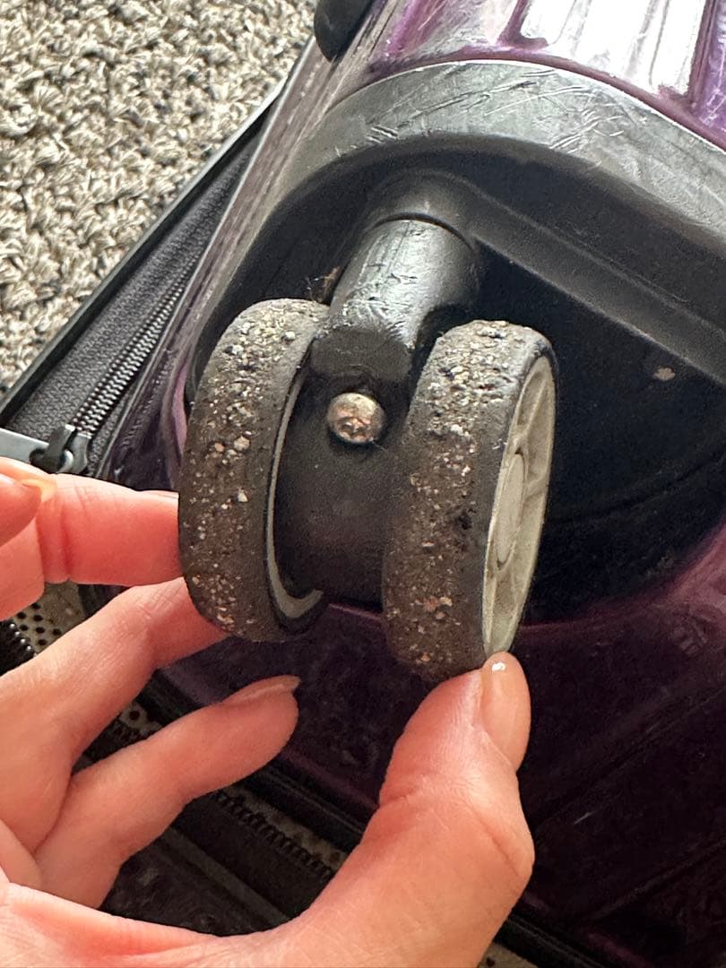 リモワ　エアーサルサ　パープル 難あり の為値下げ交渉あれば頑張ります！