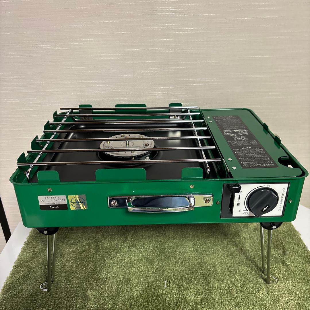 アウトドアガスコンロ（足付き）　レトロ 国際産業株式会社