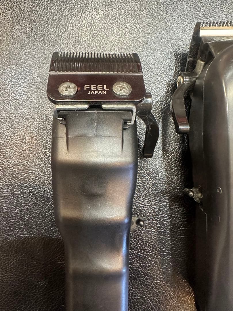 FEEL Clipper The Classic 2台セット　替え刃二個付き