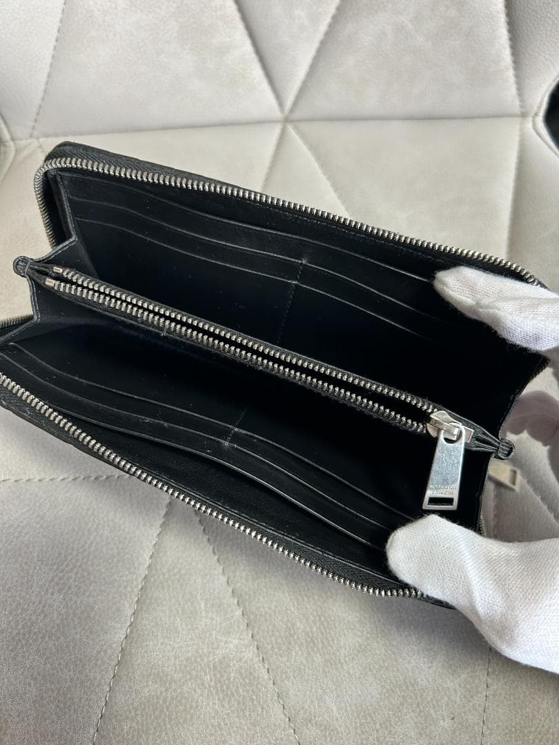 ボッテガヴェネタ BOTTEGA VENETA　ブラック レザー長財布