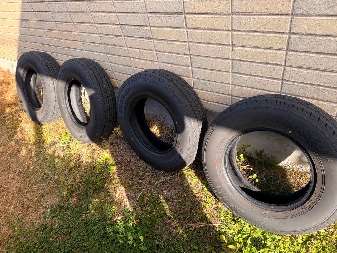 ハイエース　新車外し　195/80/R15 107/105S LT 4本セット