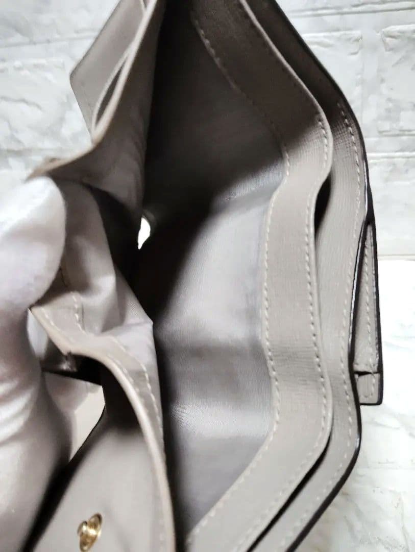 poo　新品FURLAフルラ2つ折り財布レザーグレージュ箱付き保護袋付き