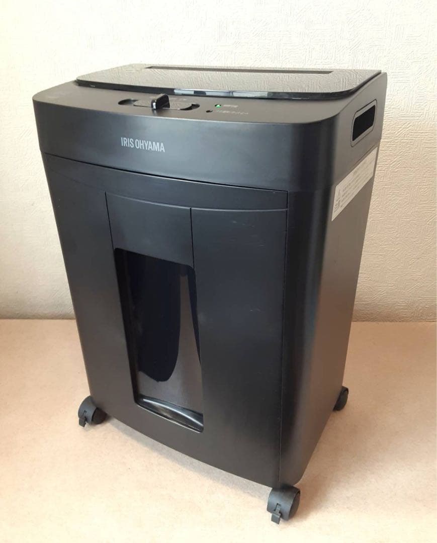 アイリスオーヤマ オートフィードシュレッダー AZ-AFS60M 2024年製