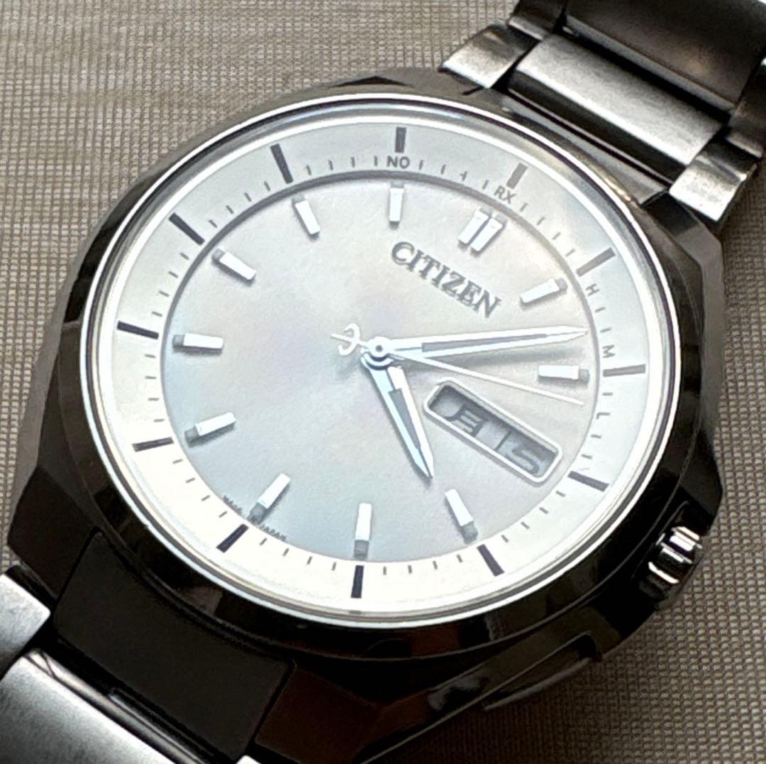 citizen H100-T018856 チタンソーラー　稼働良品 デイデイト