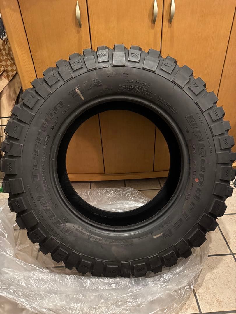 【新車外し】BFグッドリッチ LT255/75R17 KM2 4本