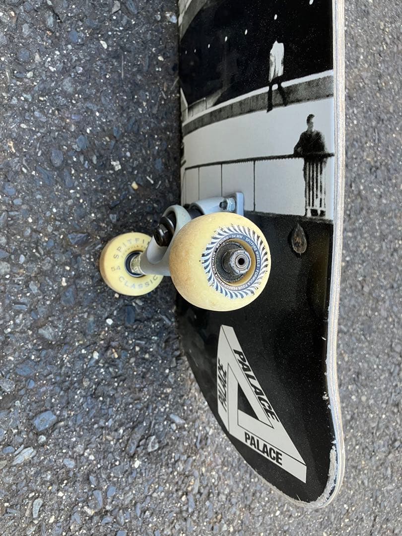 正規品　パレスロンドン　スケートボード　約３万円相当