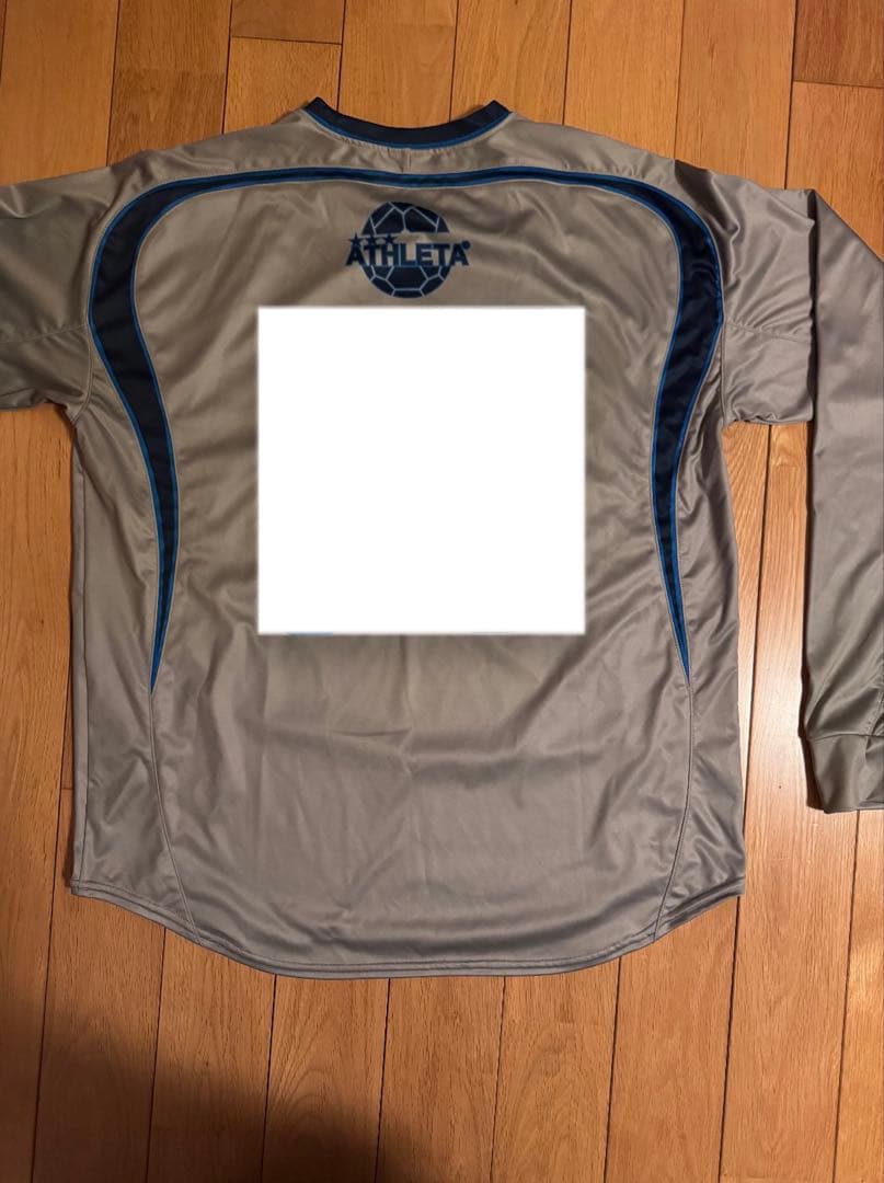 聖和学園　灰色長袖ユニフォーム　Lサイズ