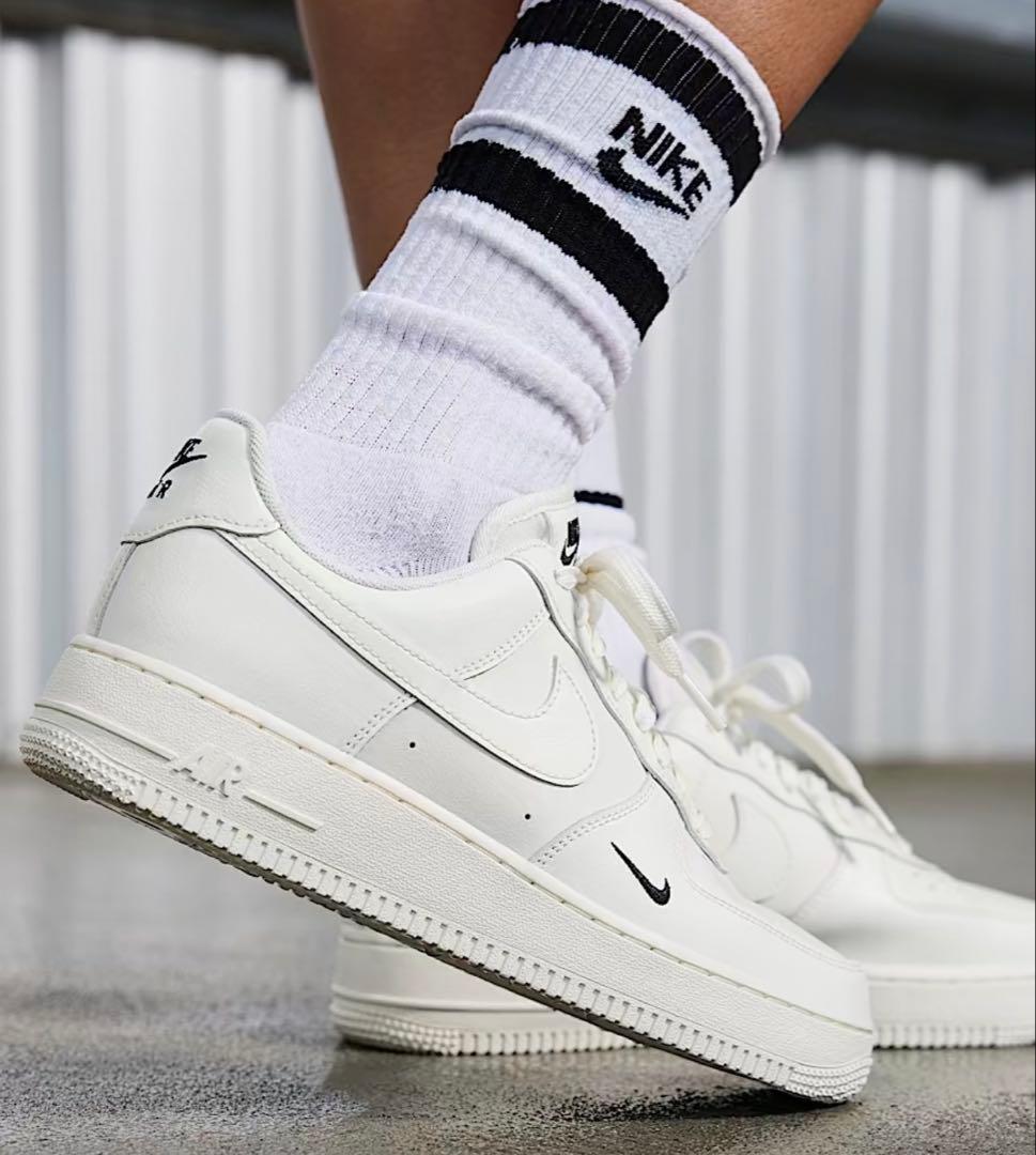 新品NIKE AIRFORCE1 07 エッセンシャル エアフォース 26.5