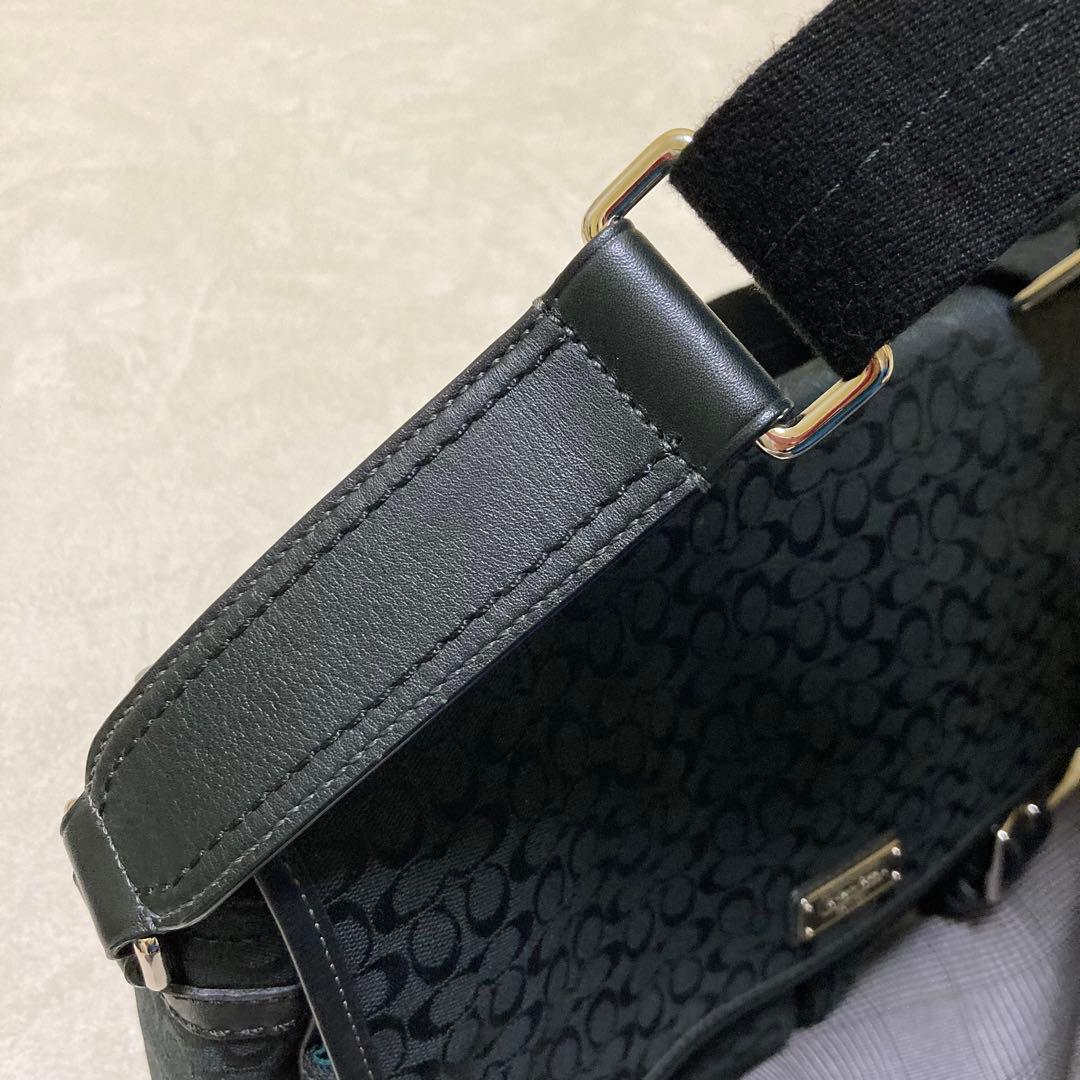 【極美品】コーチ シグネチャー斜め掛けショルダーバッグ メッセンジャーバッグ