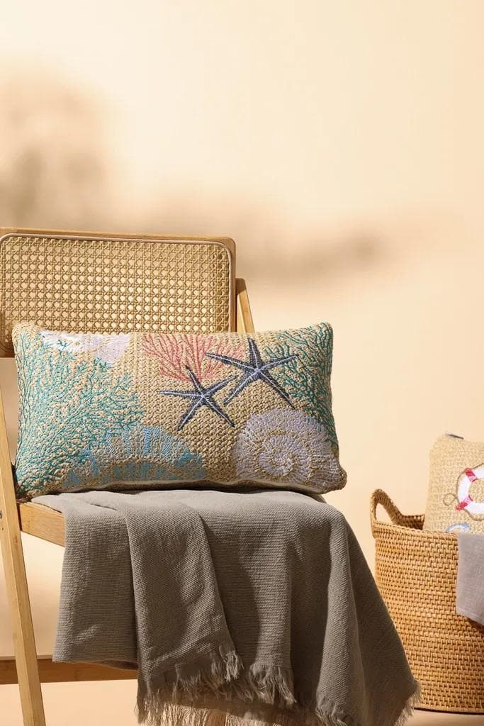 海洋生物刺繍クッション 長方形