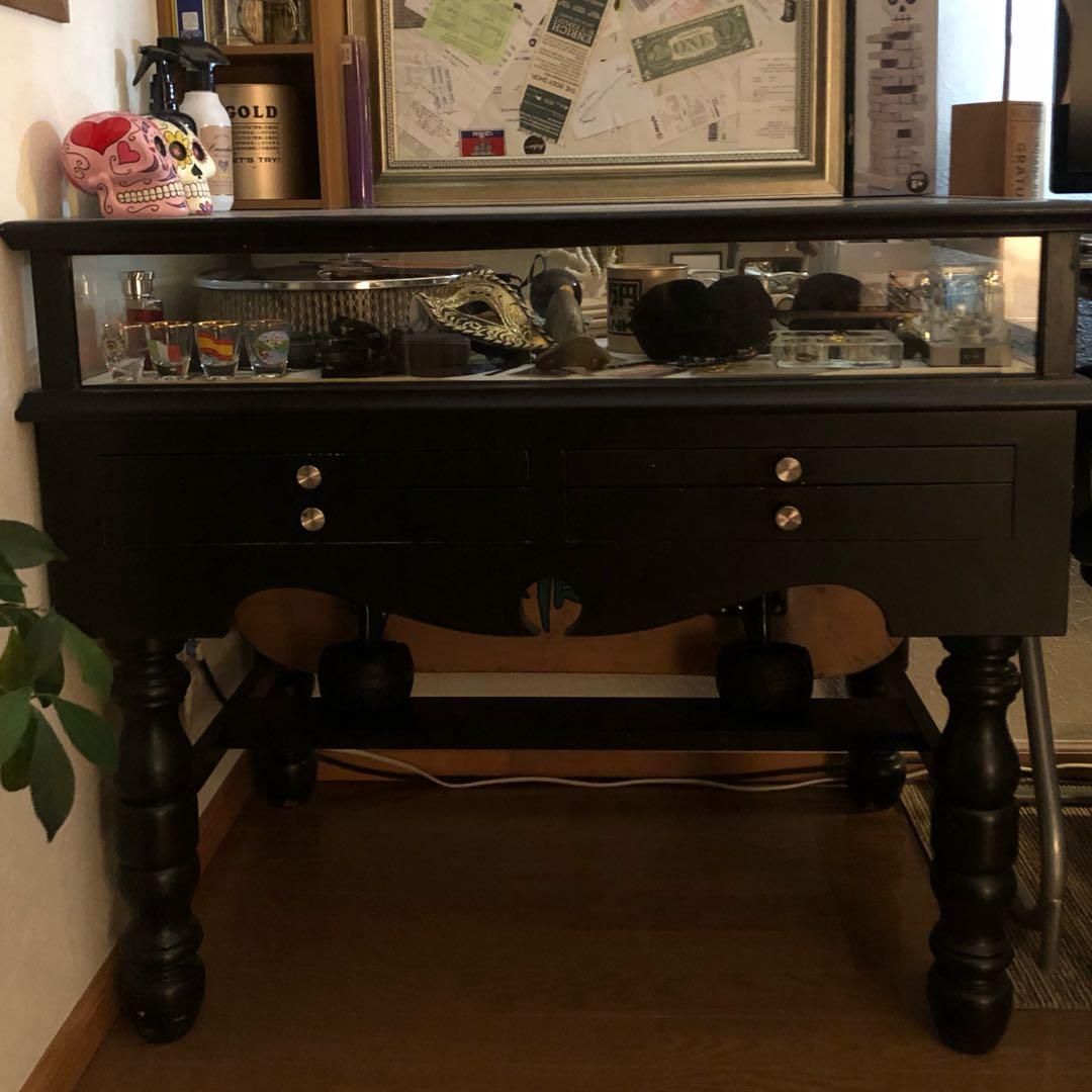 ショーケース 木製ガラス張り引き戸4枚