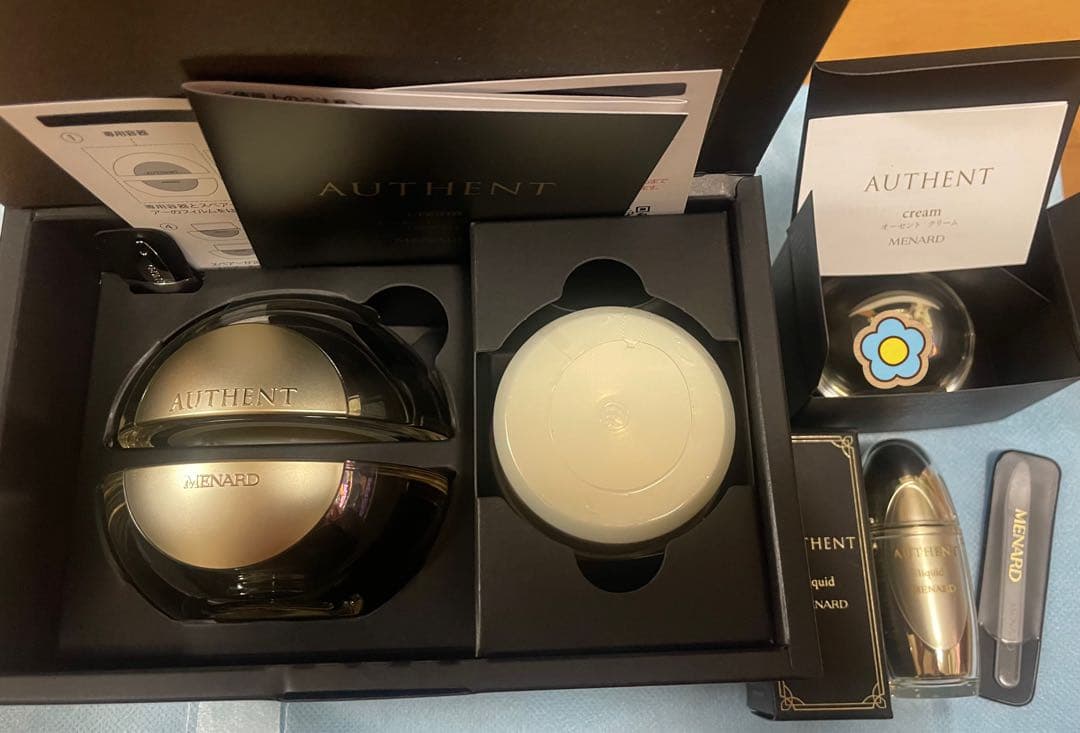 メナード オーセントクリーム　50g 他ミニボトル